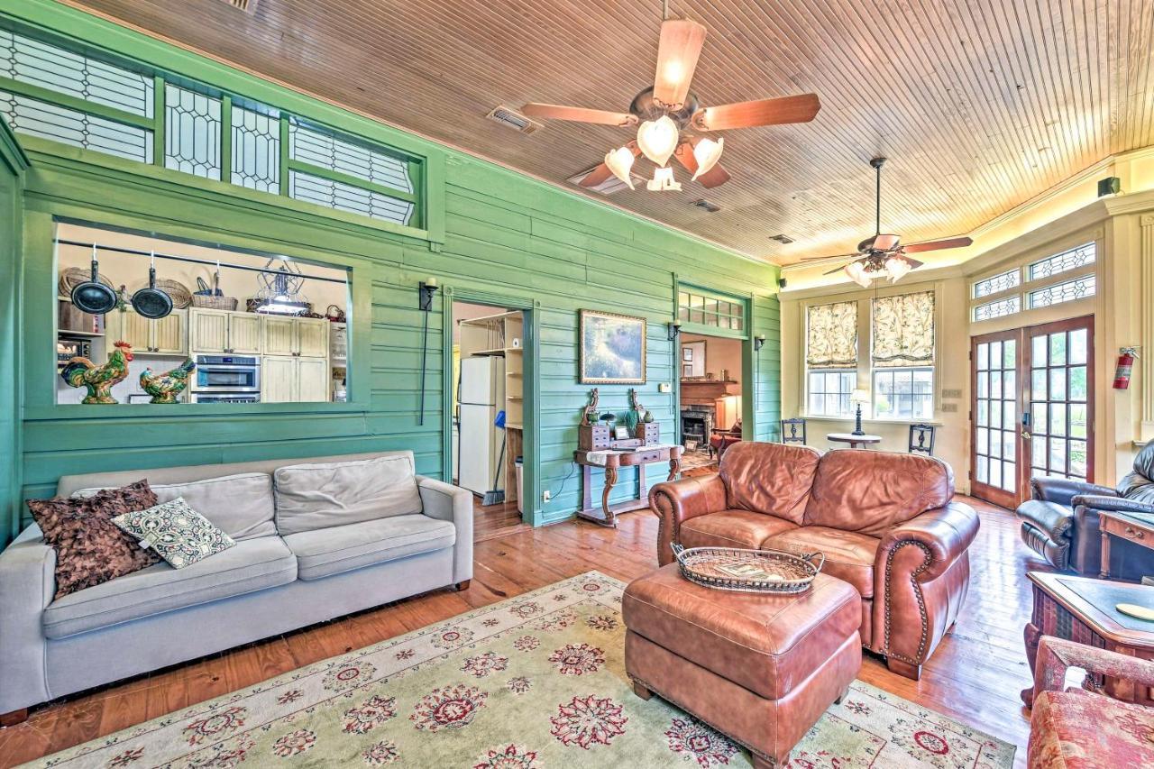 The Lilly House Historic Glen Rose Home With Porch! 외부 사진